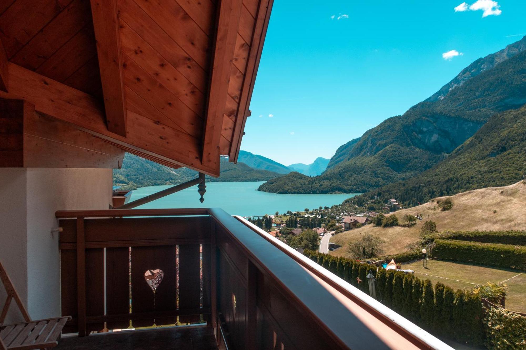 Villa La Dama Del Lago Molveno Ngoại thất bức ảnh