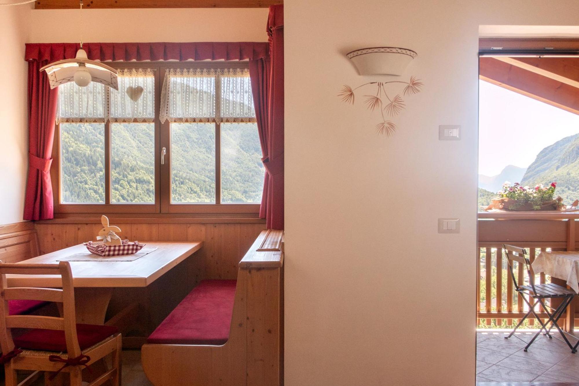 Villa La Dama Del Lago Molveno Ngoại thất bức ảnh