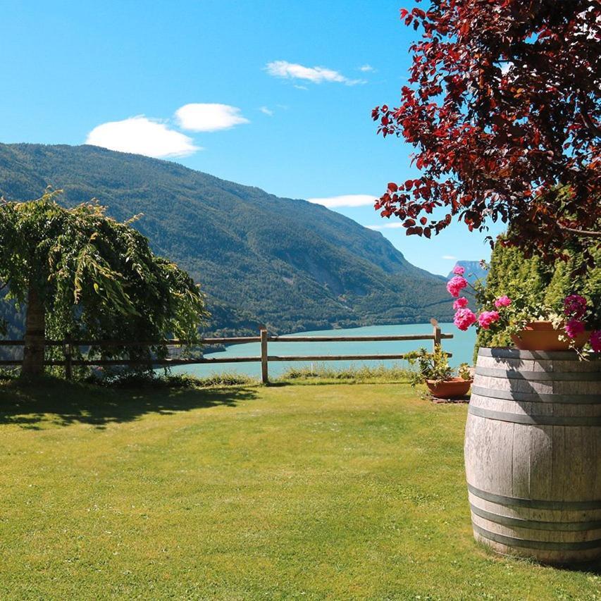 Villa La Dama Del Lago Molveno Ngoại thất bức ảnh